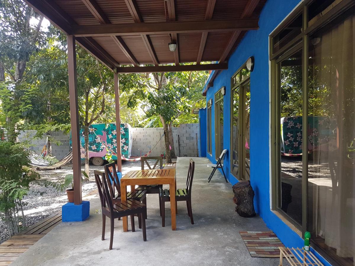 The Blue House Panama Guest House ชาเม ภายนอก รูปภาพ