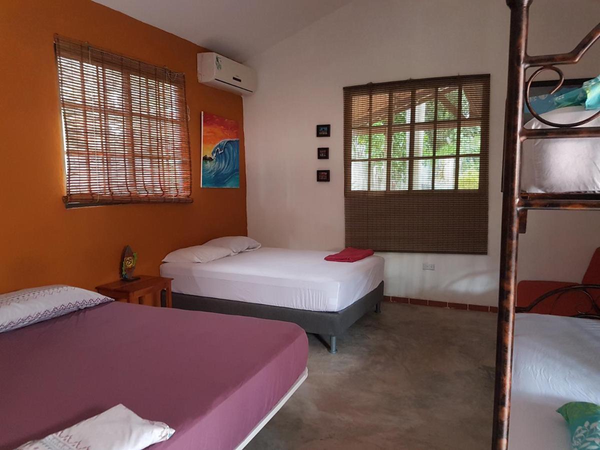 The Blue House Panama Guest House ชาเม ภายนอก รูปภาพ