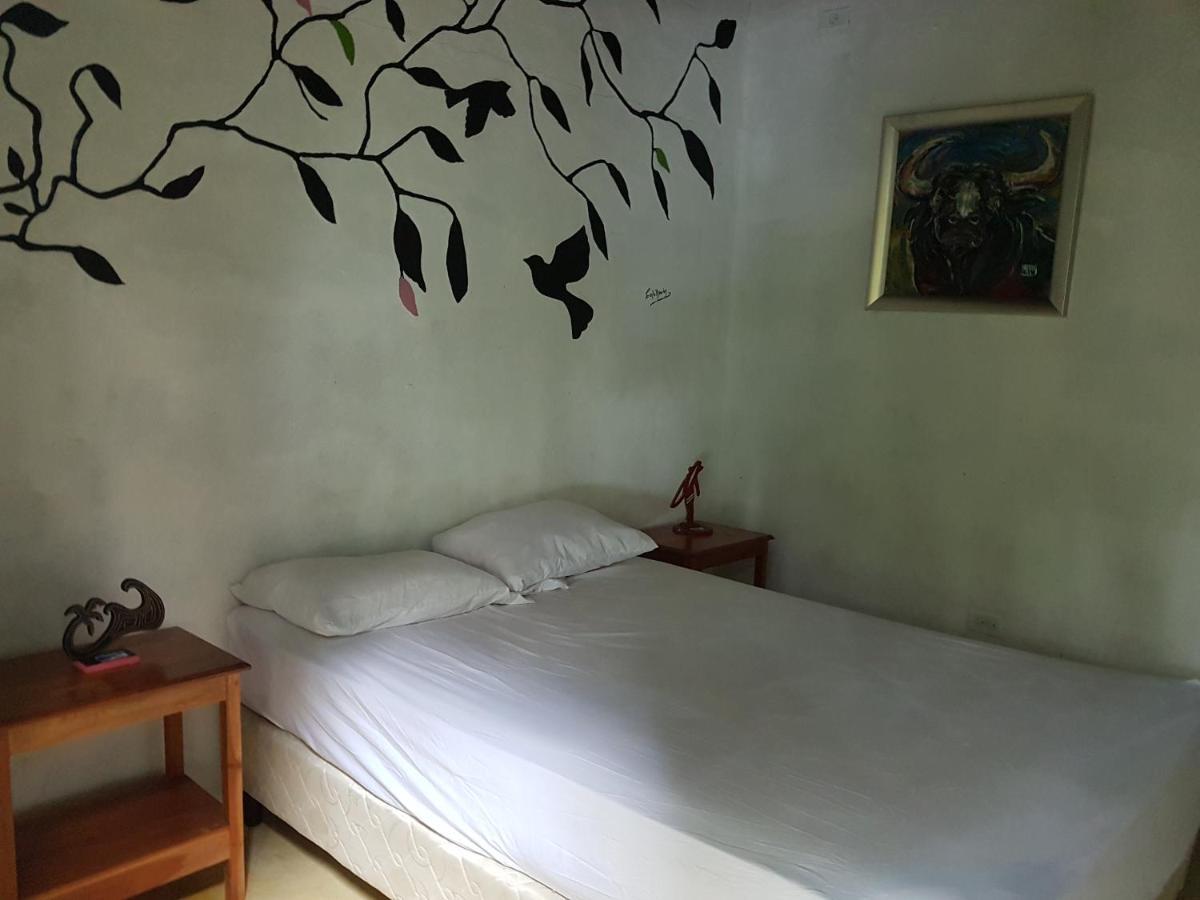 The Blue House Panama Guest House ชาเม ภายนอก รูปภาพ